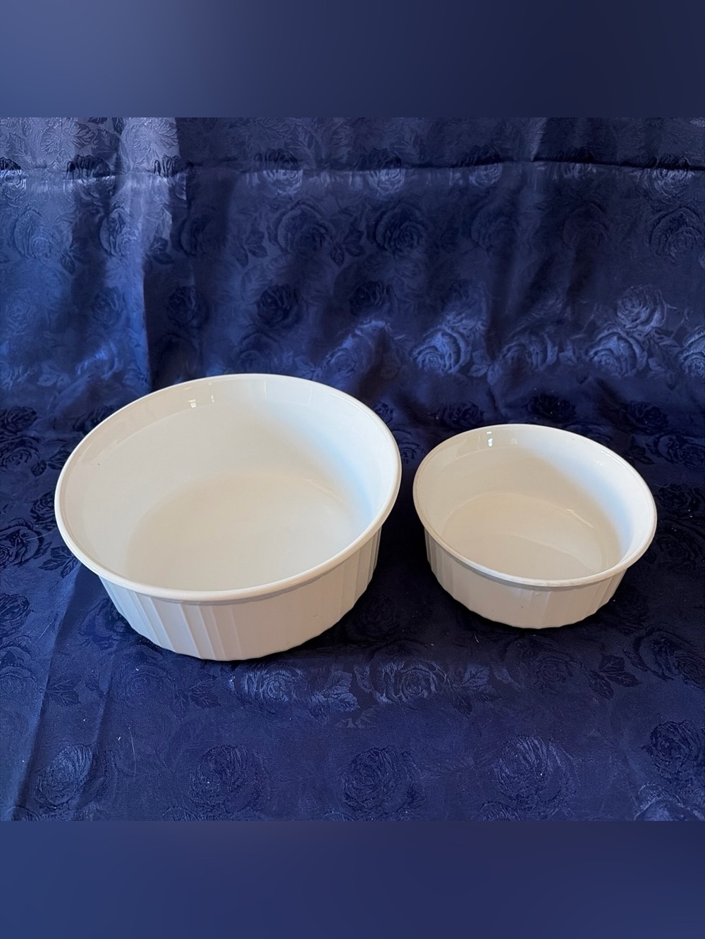 Corningware French White Round 1.5 Quart Baking Dish - Picture 1 of 3